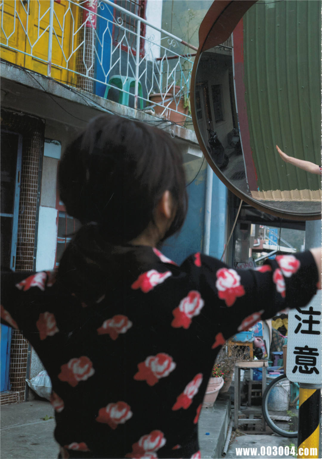 “噶宝” | 高桥朱里1st写真集《暧昧な自分》