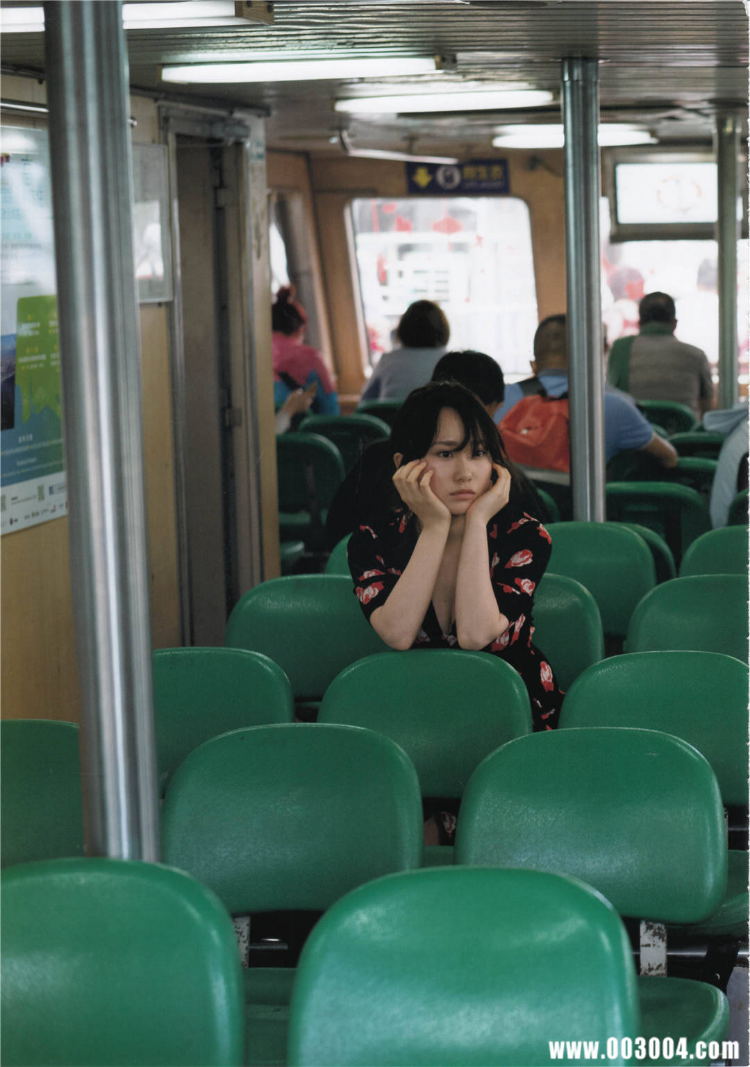 “噶宝” | 高桥朱里1st写真集《暧昧な自分》