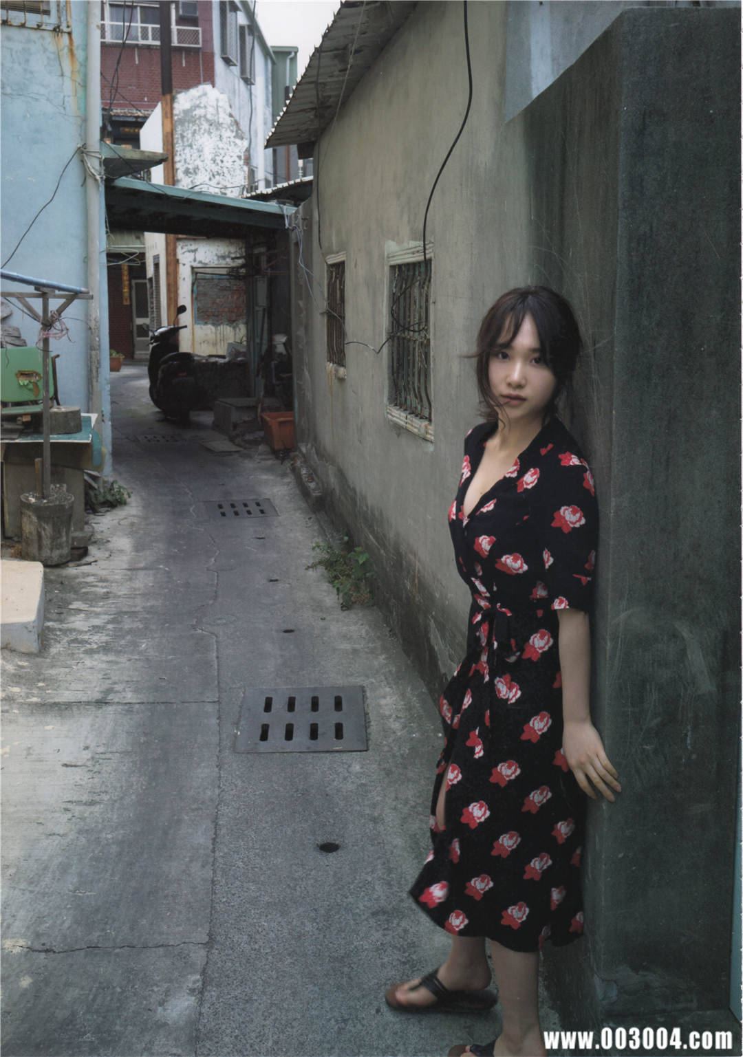 “噶宝” | 高桥朱里1st写真集《暧昧な自分》