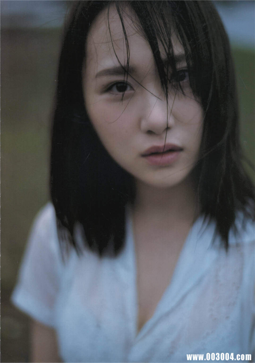 “噶宝” | 高桥朱里1st写真集《暧昧な自分》