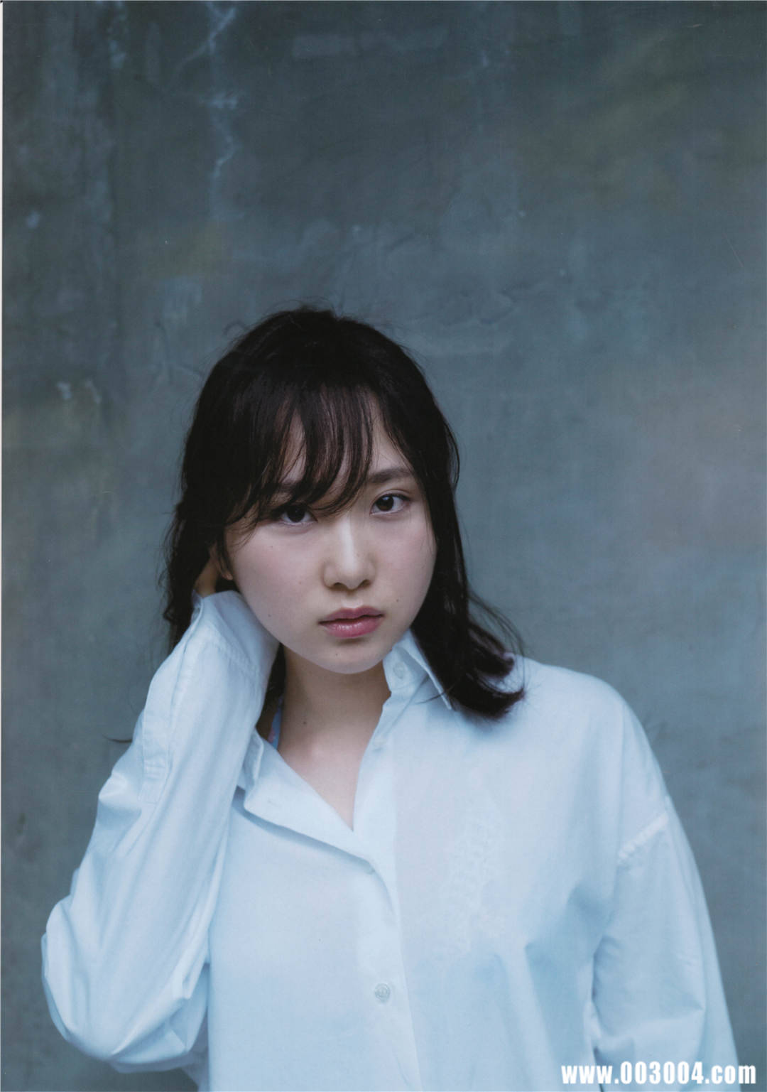 “噶宝” | 高桥朱里1st写真集《暧昧な自分》