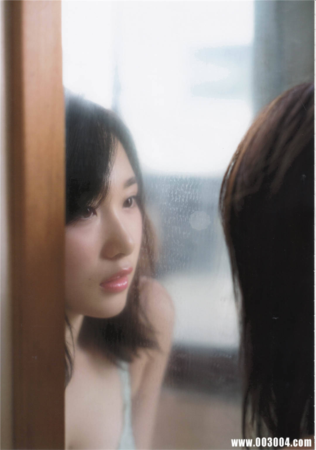 “噶宝” | 高桥朱里1st写真集《暧昧な自分》