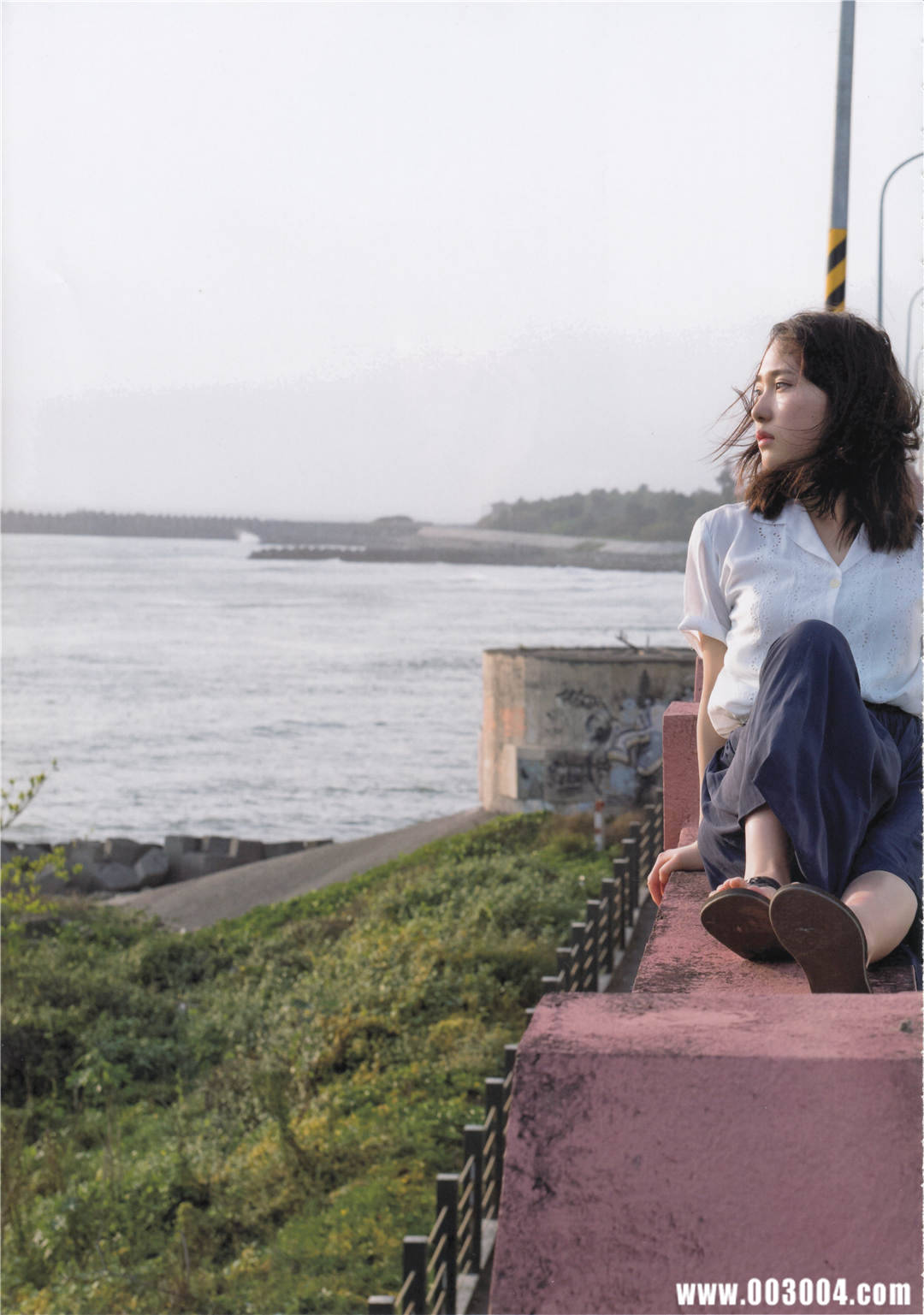 “噶宝” | 高桥朱里1st写真集《暧昧な自分》