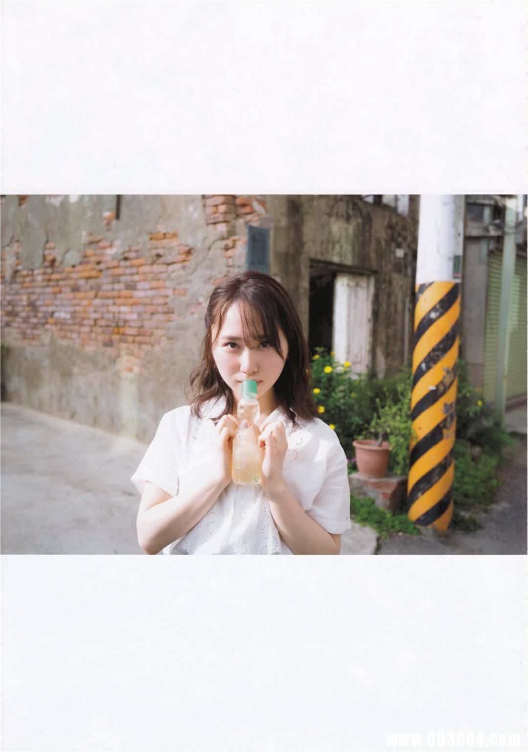 “噶宝” | 高桥朱里1st写真集《暧昧な自分》