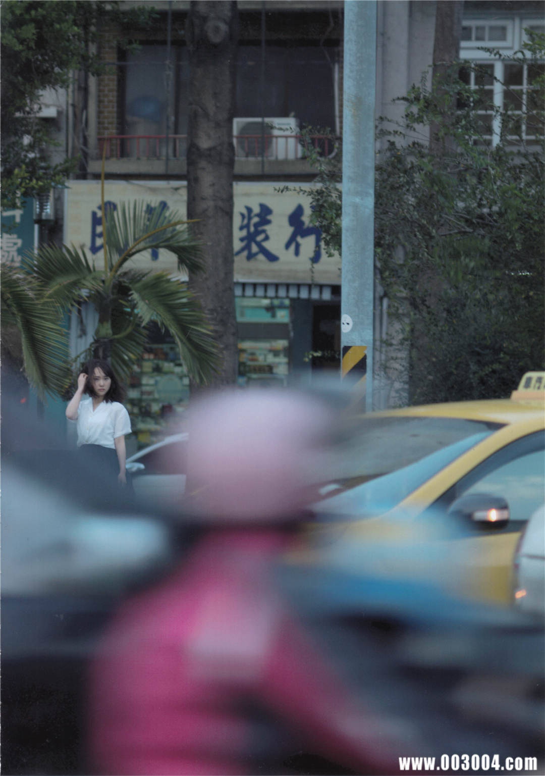 “噶宝” | 高桥朱里1st写真集《暧昧な自分》