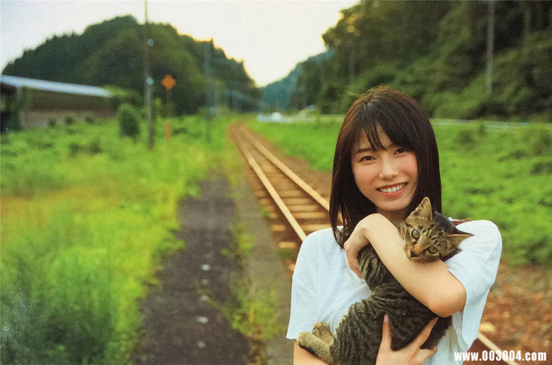 横山由依1ST写真集《ゆいはん》高清全本