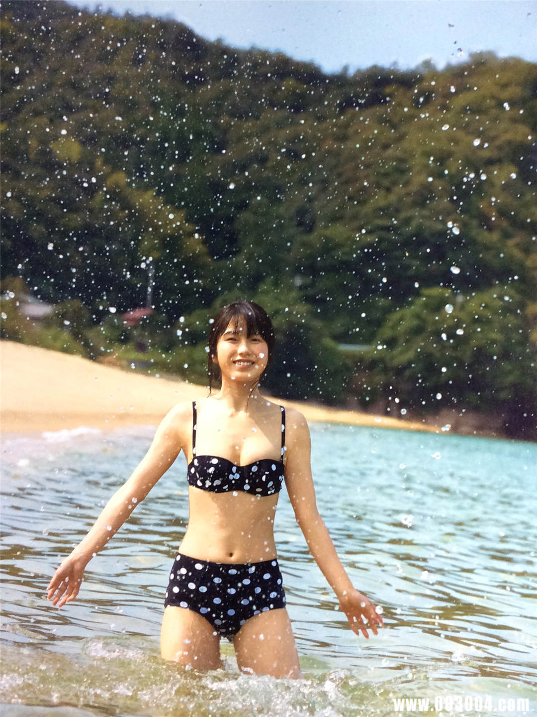 横山由依1ST写真集《ゆいはん》高清全本