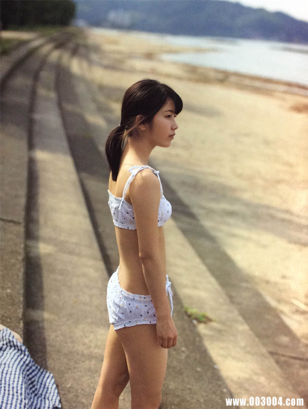 横山由依1ST写真集《ゆいはん》高清全本