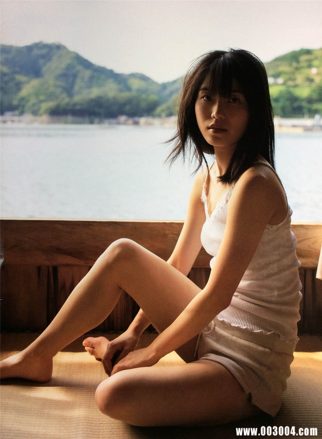 横山由依1ST写真集《ゆいはん》高清全本