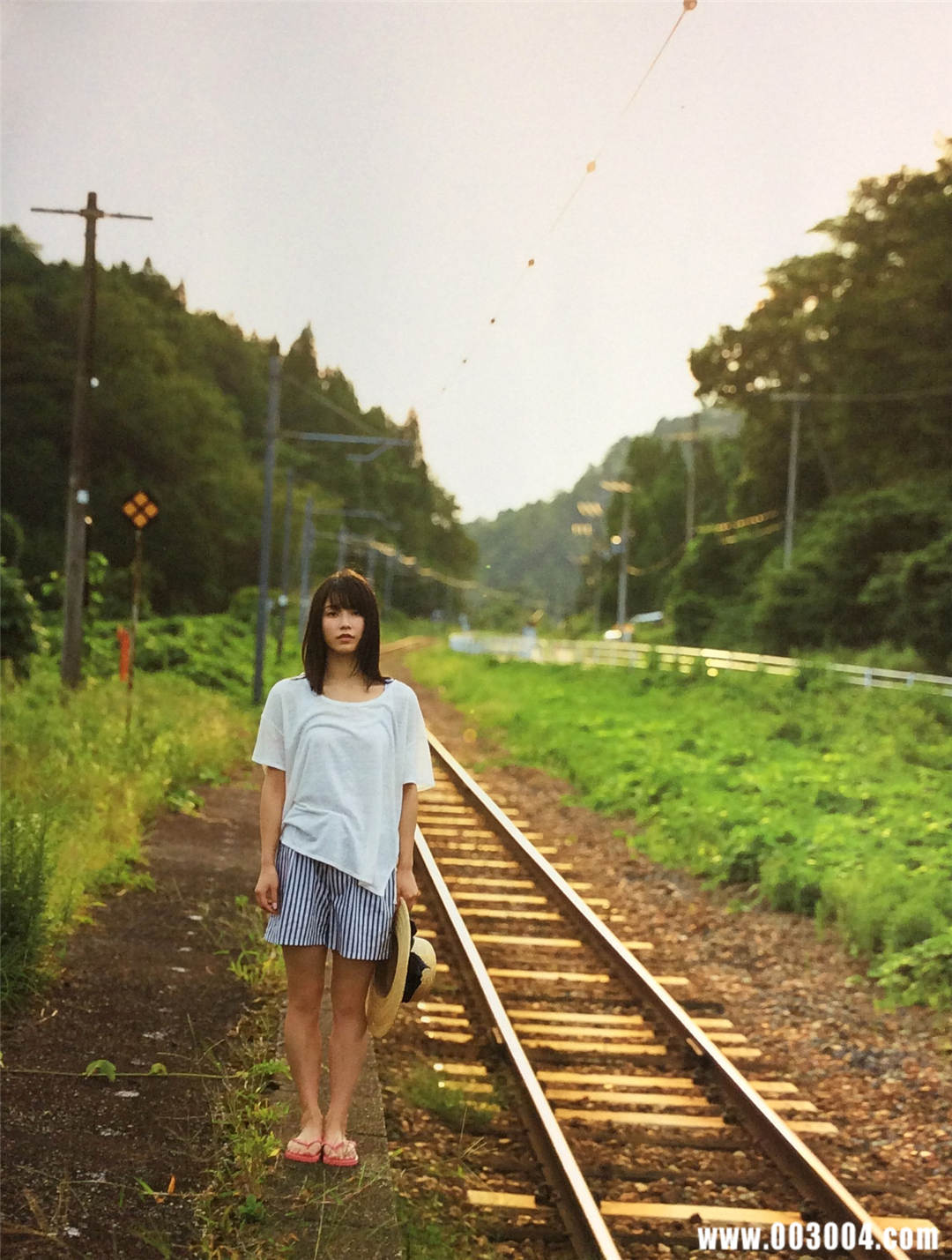 横山由依1ST写真集《ゆいはん》高清全本