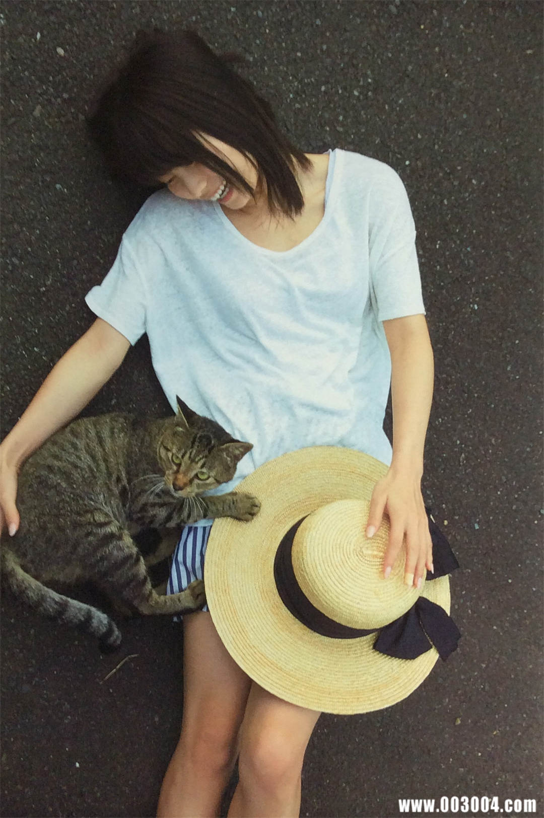 横山由依1ST写真集《ゆいはん》高清全本