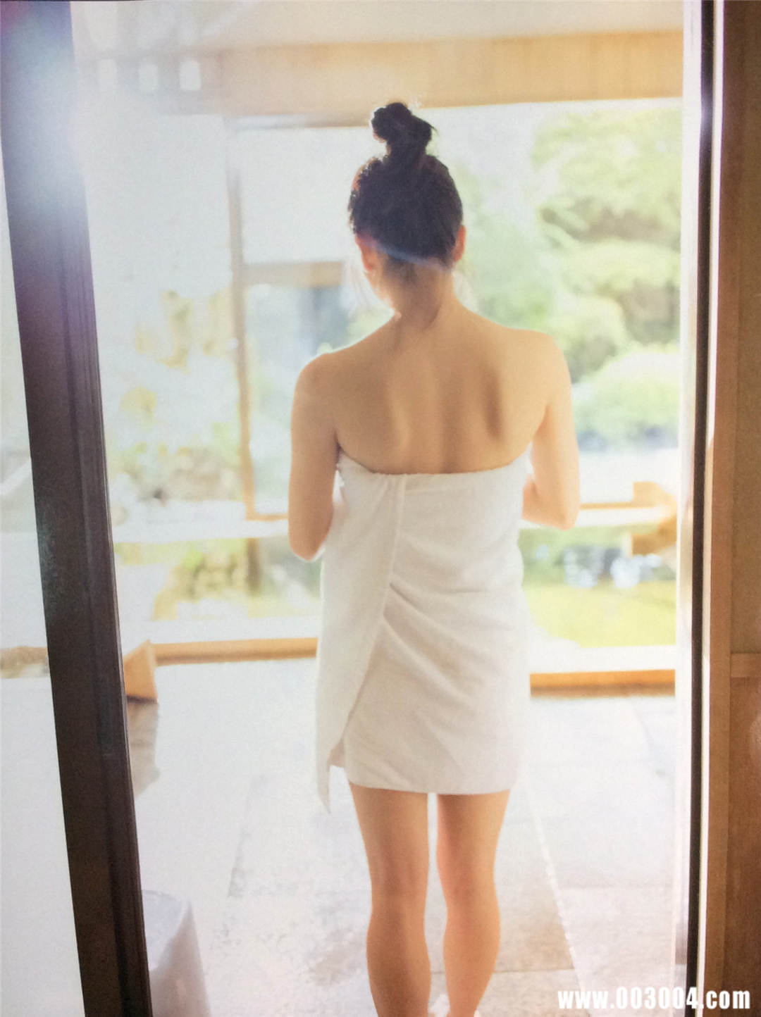 横山由依1ST写真集《ゆいはん》高清全本