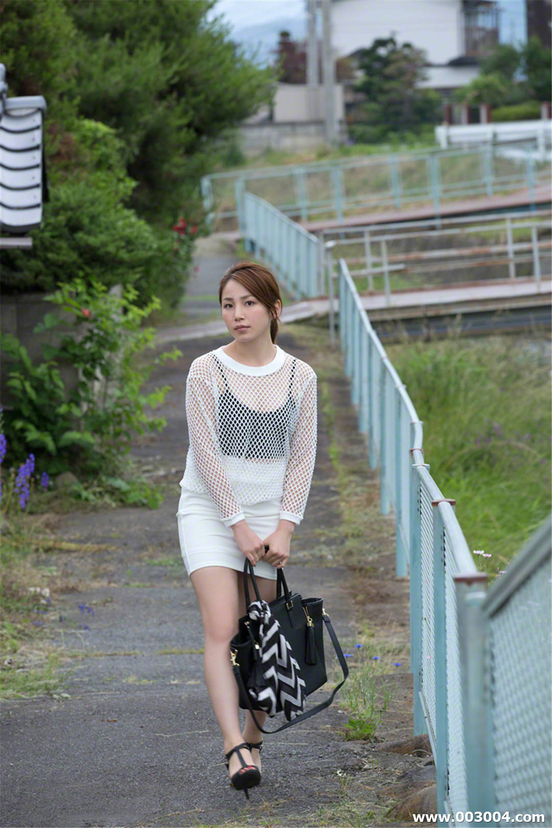 吉川友写真集《 [WBGC] #129 》高清全本