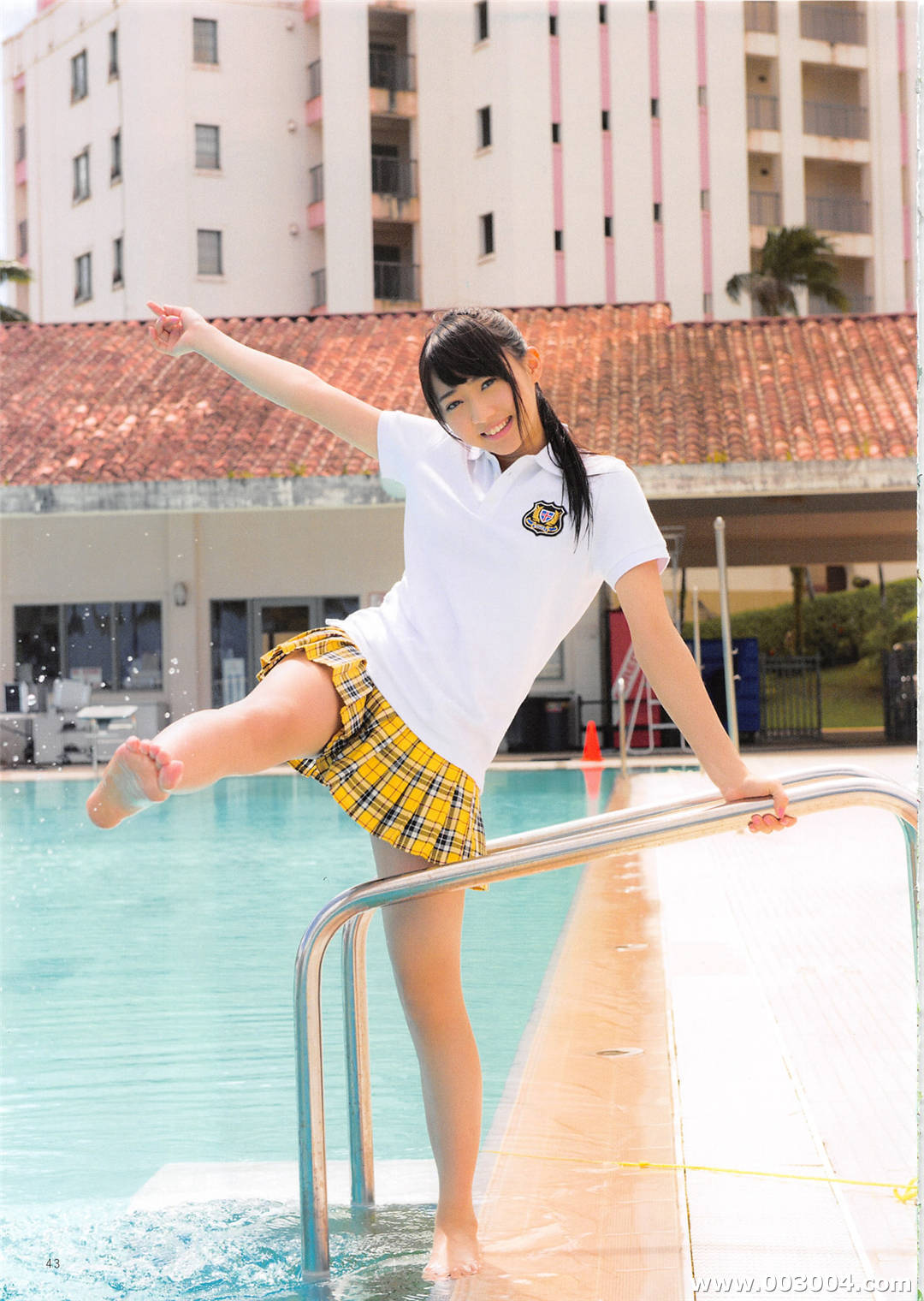 可爱丸子脸 | 木崎尤利娅1st写真集《ぴーす》高清全本