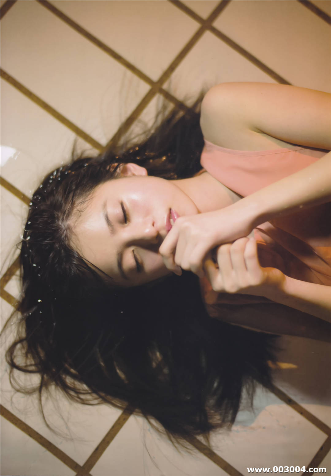 斋藤飞鸟1st写真集《潮騒》高清全本