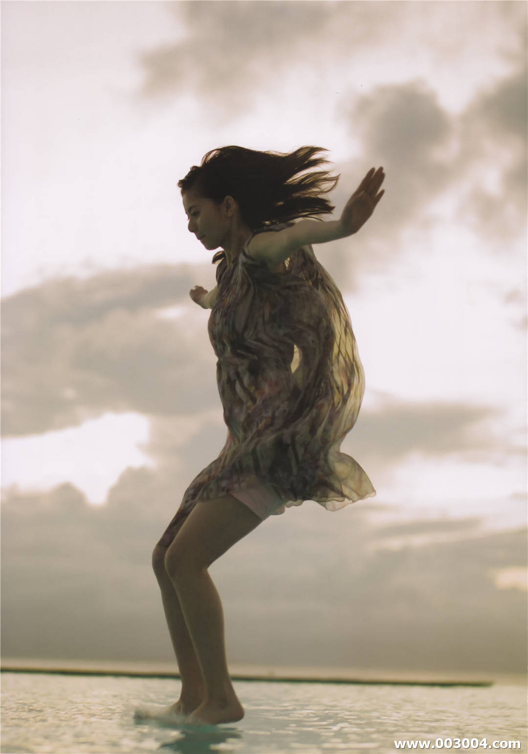 斋藤飞鸟1st写真集《潮騒》高清全本