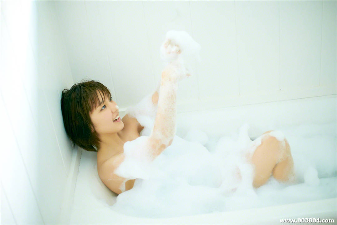 真野惠里菜写真集《[Wanibooks(WBGC)] 2015.09 #135 》高清全本