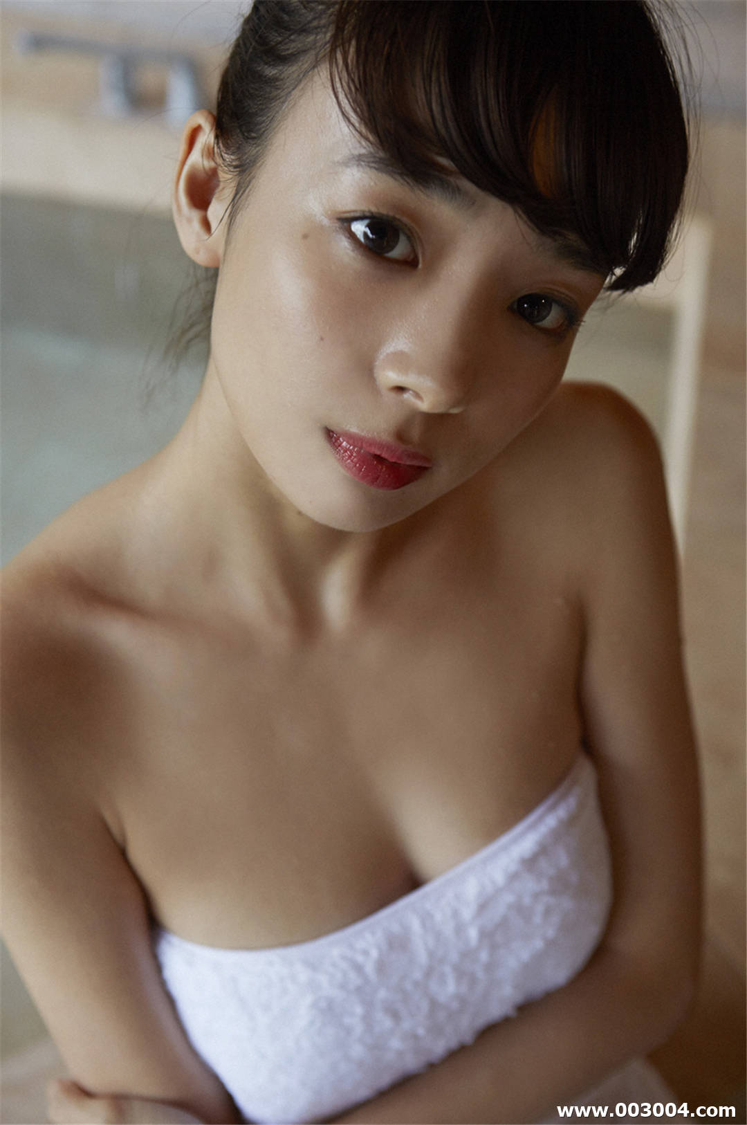 冈田纱佳写真集《しっとり》高清全本