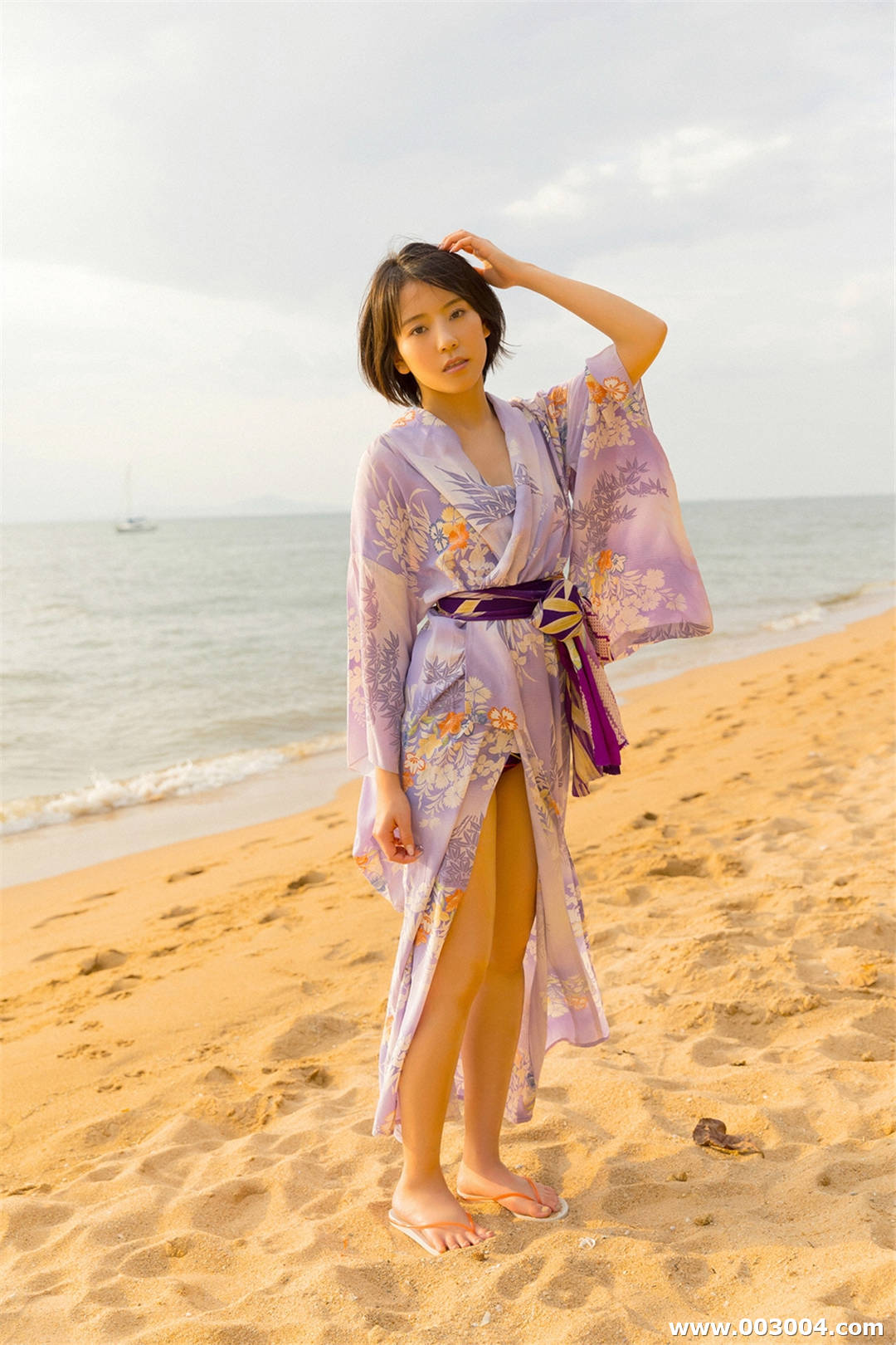 白川悠衣写真集《四つの顔を持つ女》高清全本