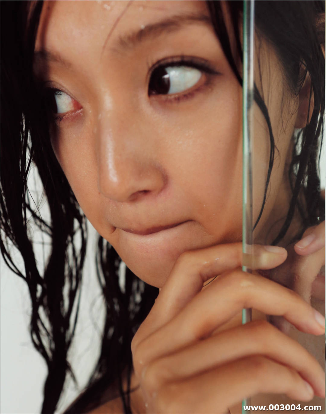 菜菜绪写真集《1028_24 NANAO 菜々緒 超絶美脚》高清全本