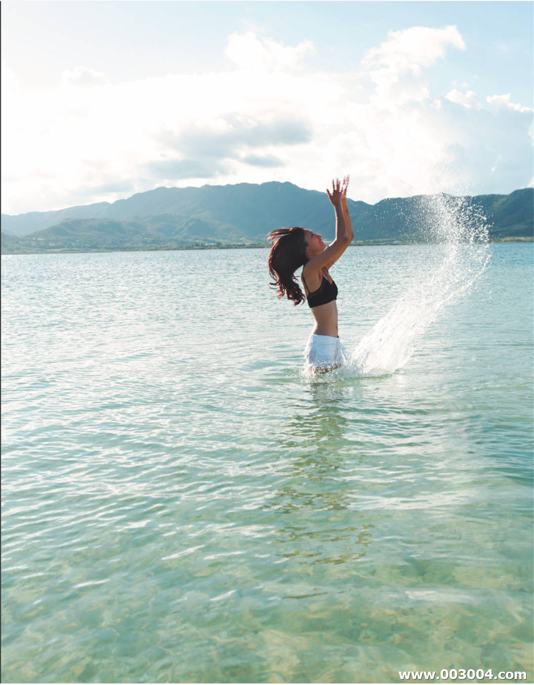 菜菜绪写真集《1028_24 NANAO 菜々緒 超絶美脚》高清全本