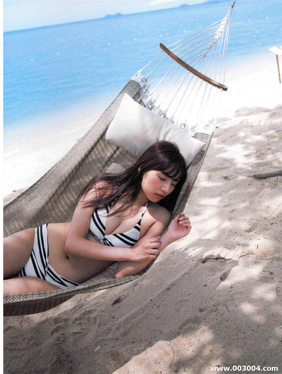 新内真衣1st写真集《どこにいるの》高清全本