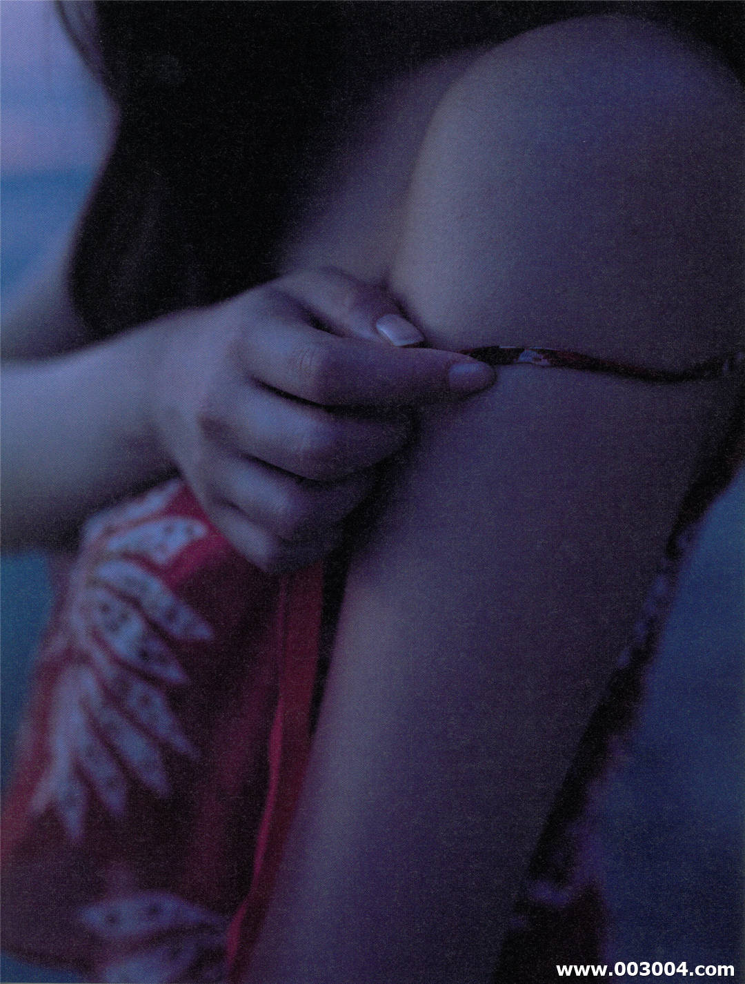 新内真衣1st写真集《どこにいるの》高清全本