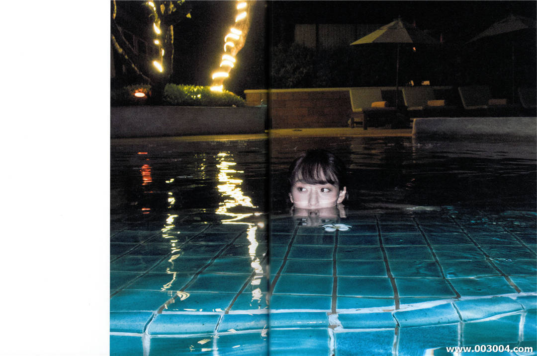 新内真衣1st写真集《どこにいるの》高清全本