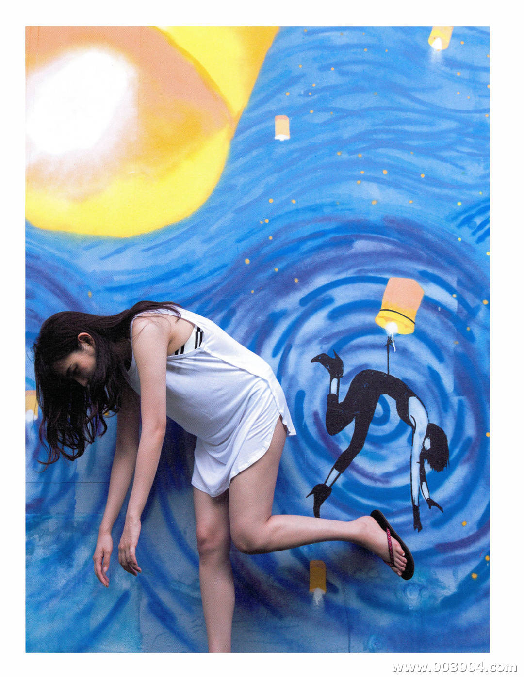 新内真衣1st写真集《どこにいるの》高清全本