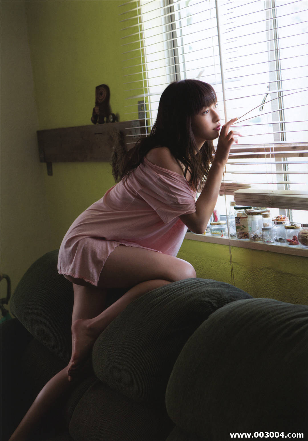 17岁初绽放 | 植村朱莉写真集《AKARI》