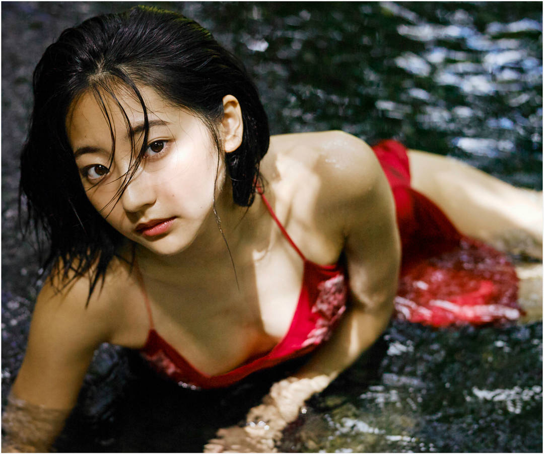 武田玲奈写真集《二十歳の秘め事》高清全本