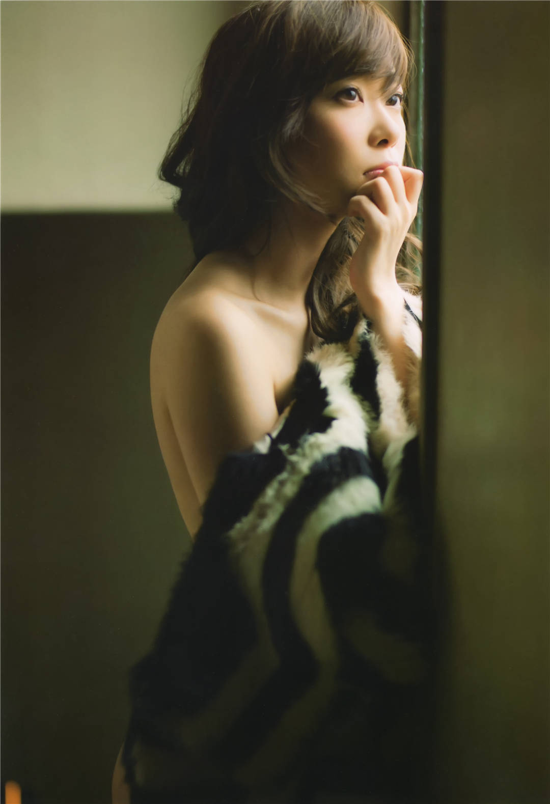 指原莉乃写真集《スキャンダル中毒》高清全本