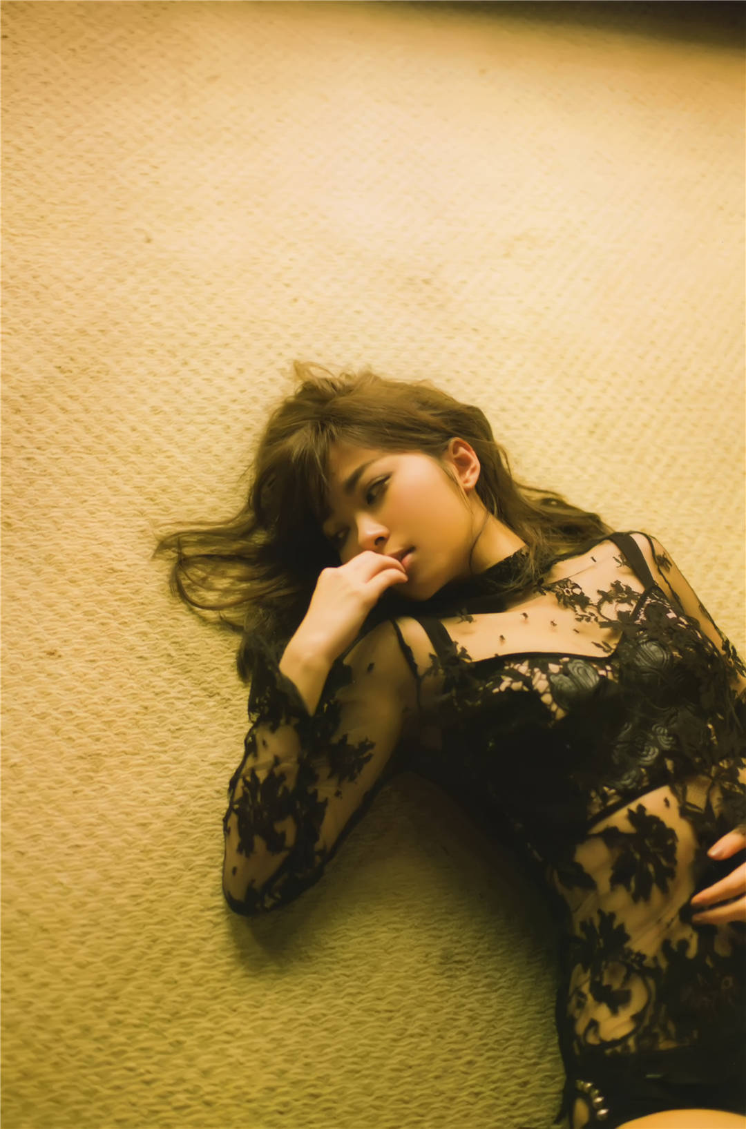 指原莉乃写真集《スキャンダル中毒》高清全本