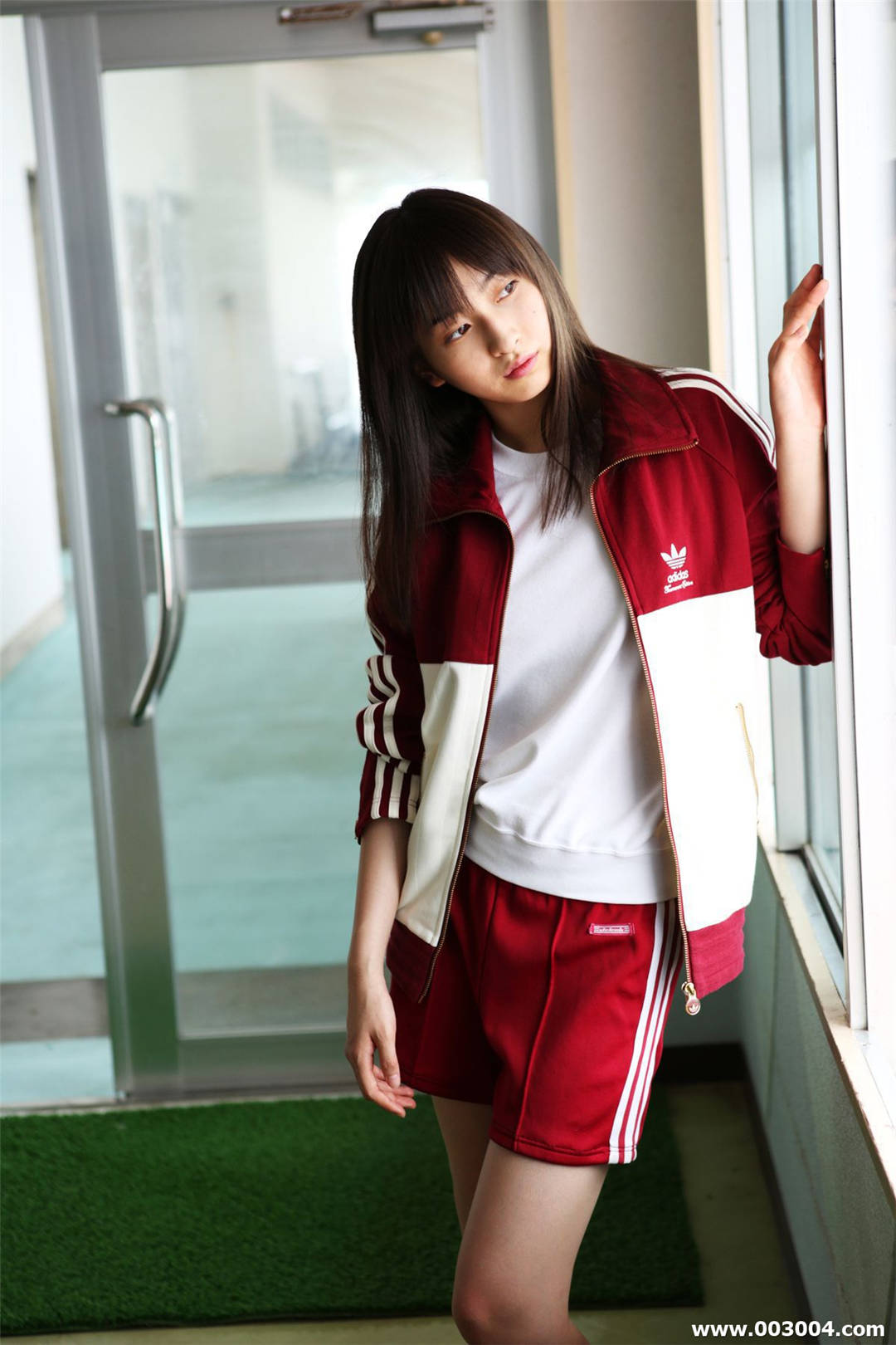 植村朱莉写真集《Hello!Project Digital Books Vol.143》高清全本