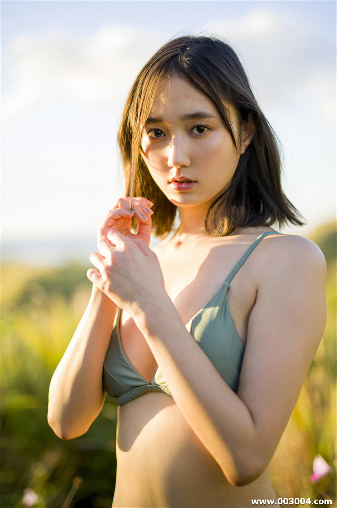 铃木友菜写真集《なんだこりゃ、天使すぎる！》高清全本