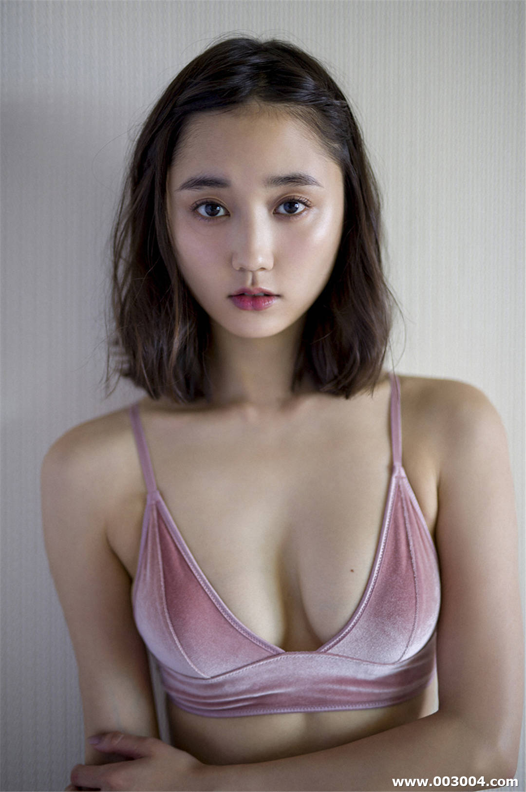 铃木友菜写真集《なんだこりゃ、天使すぎる！》高清全本
