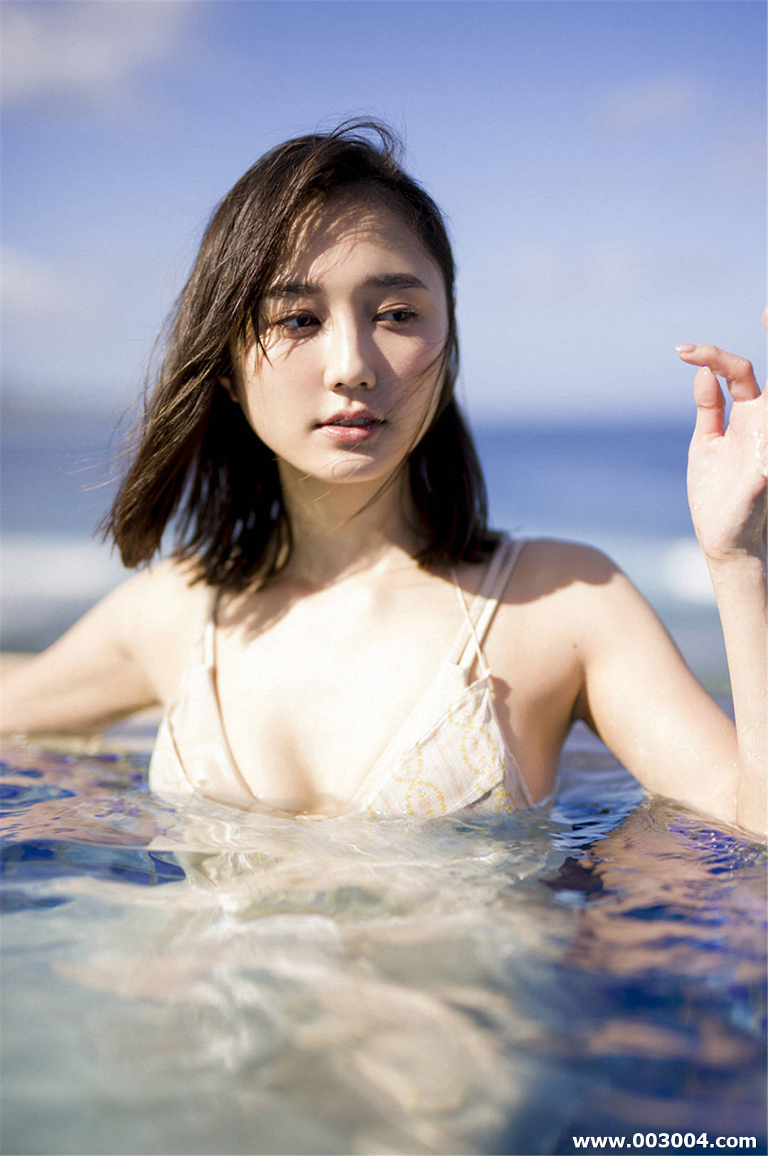 铃木友菜写真集《なんだこりゃ、天使すぎる！》高清全本