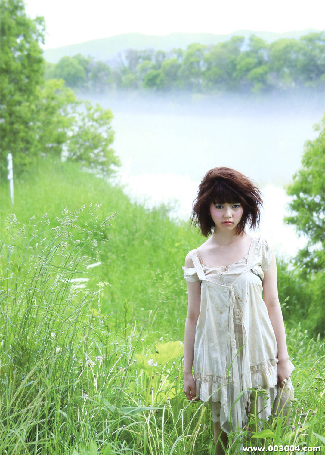 岛崎遥香1st写真集《ぱるる、困る》高清全本