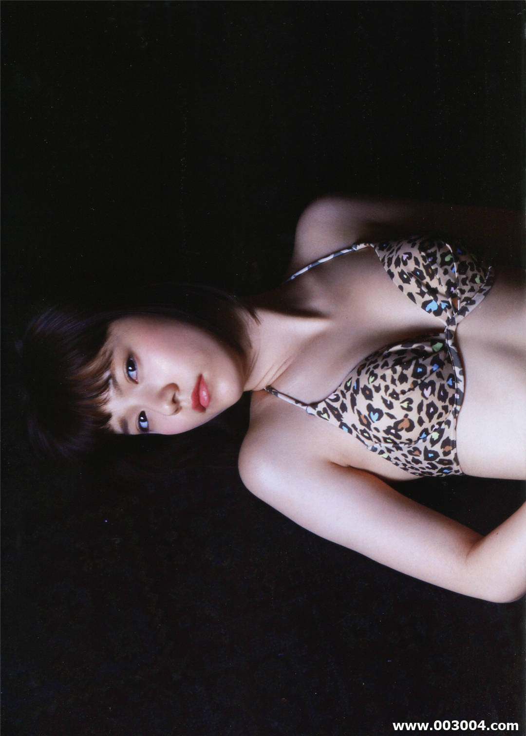 岛崎遥香1st写真集《ぱるる、困る》高清全本