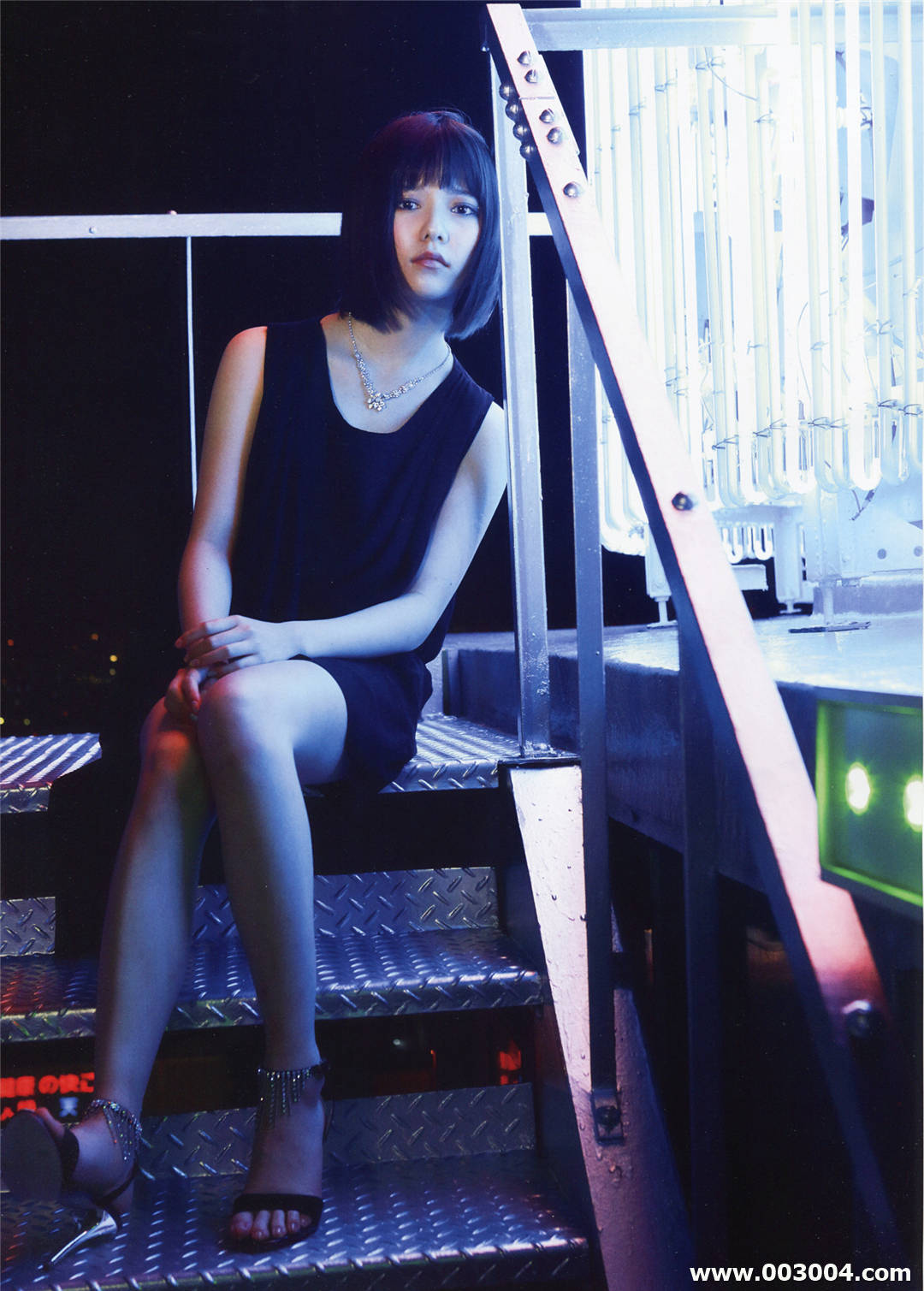 岛崎遥香1st写真集《ぱるる、困る》高清全本