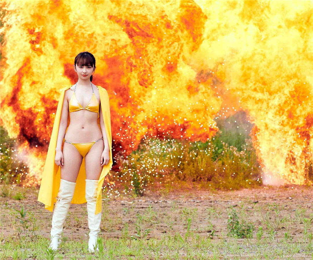 小宫有纱写真集《Solo squadron show!!! ひとり戦隊ショー！！！》高清全本