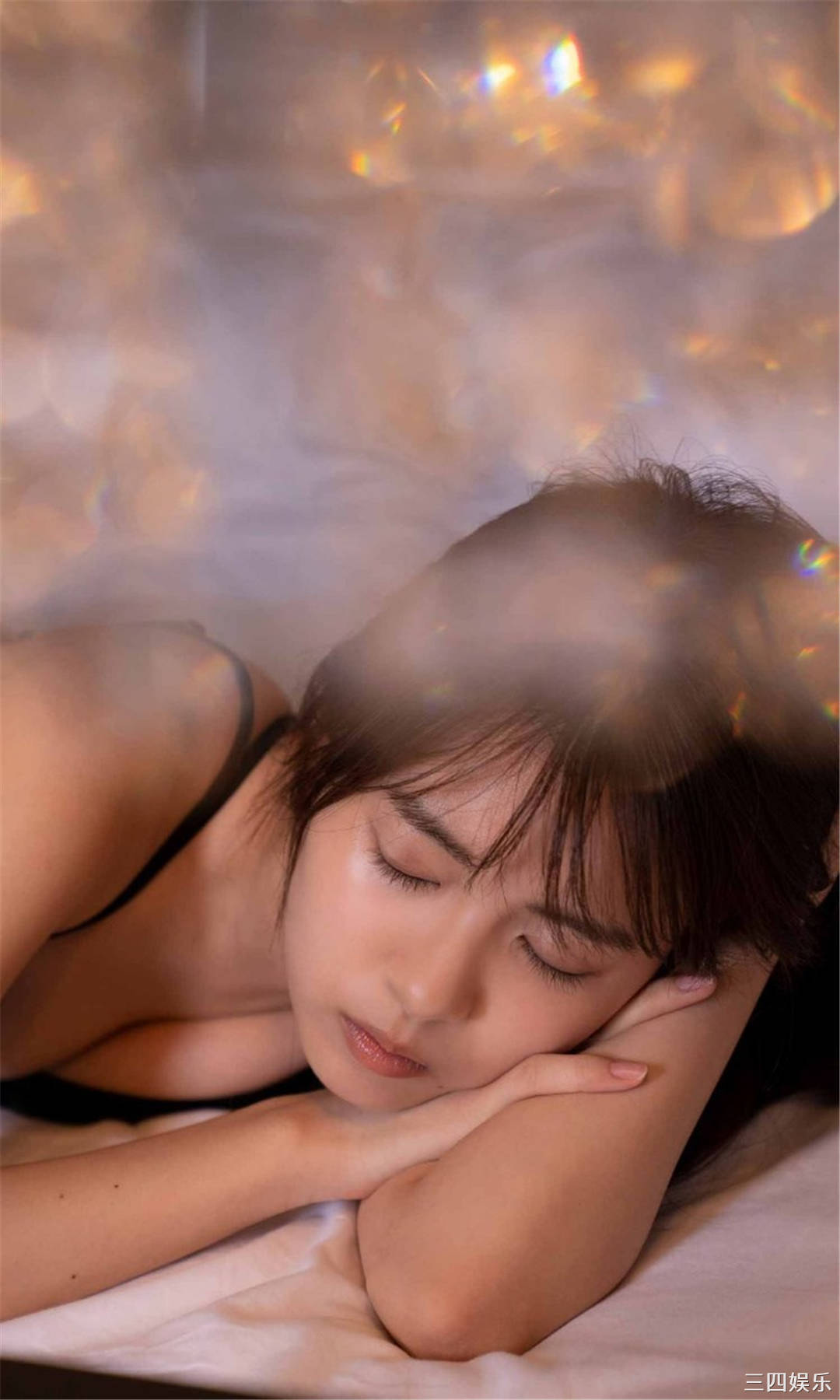 新条由芽写真集《Prism》高清全本