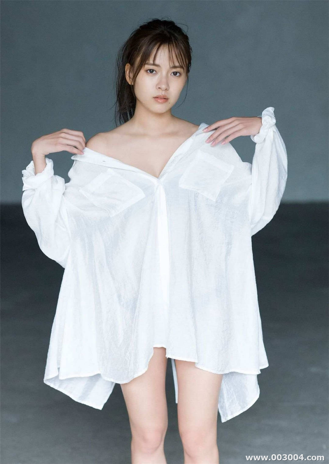 新条由芽写真集《Elle est très belle》高清全本