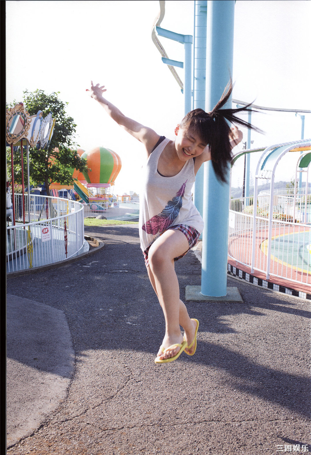 鞘师里保3rd写真集《太陽》高清全本