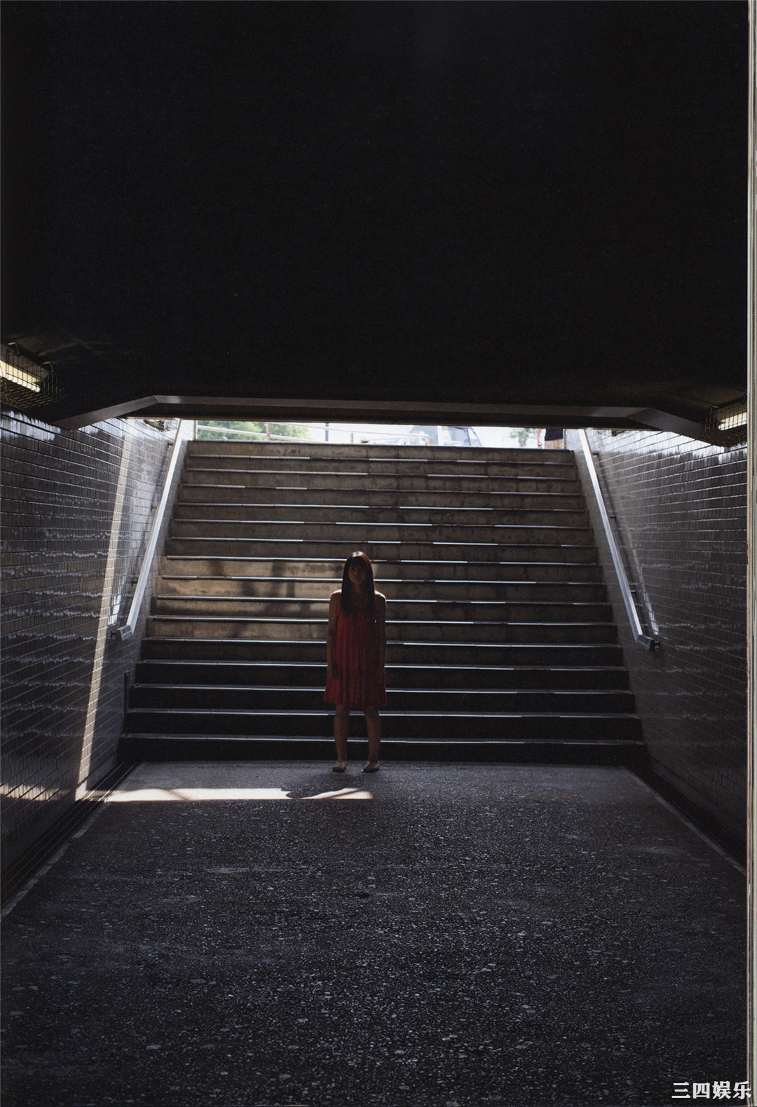 鞘师里保3rd写真集《太陽》高清全本