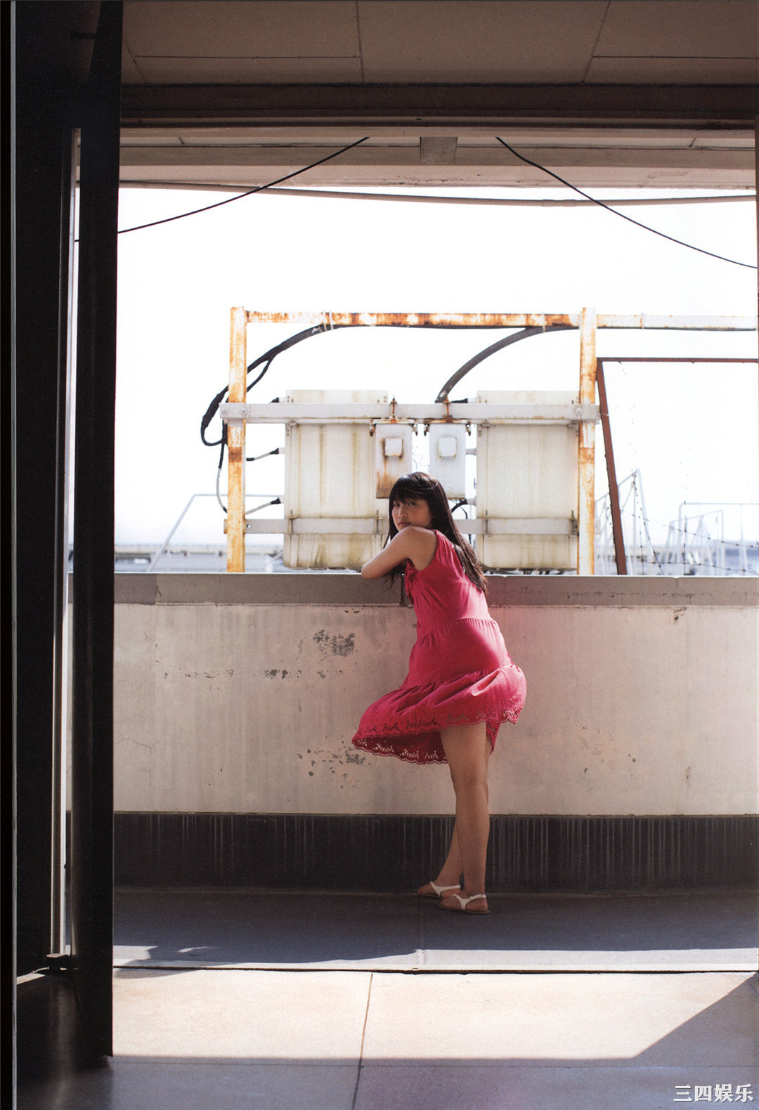 鞘师里保3rd写真集《太陽》高清全本