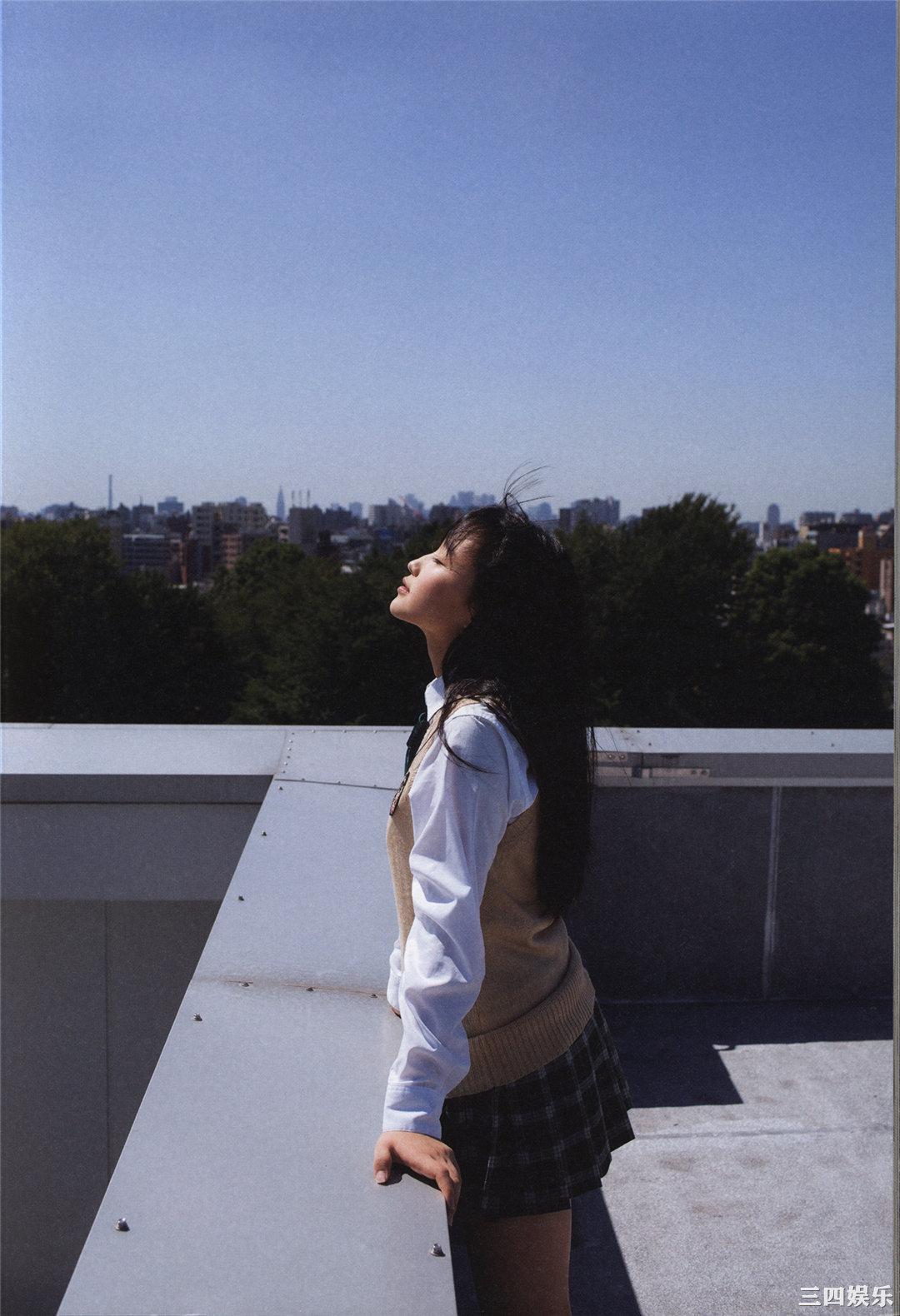 鞘师里保3rd写真集《太陽》高清全本