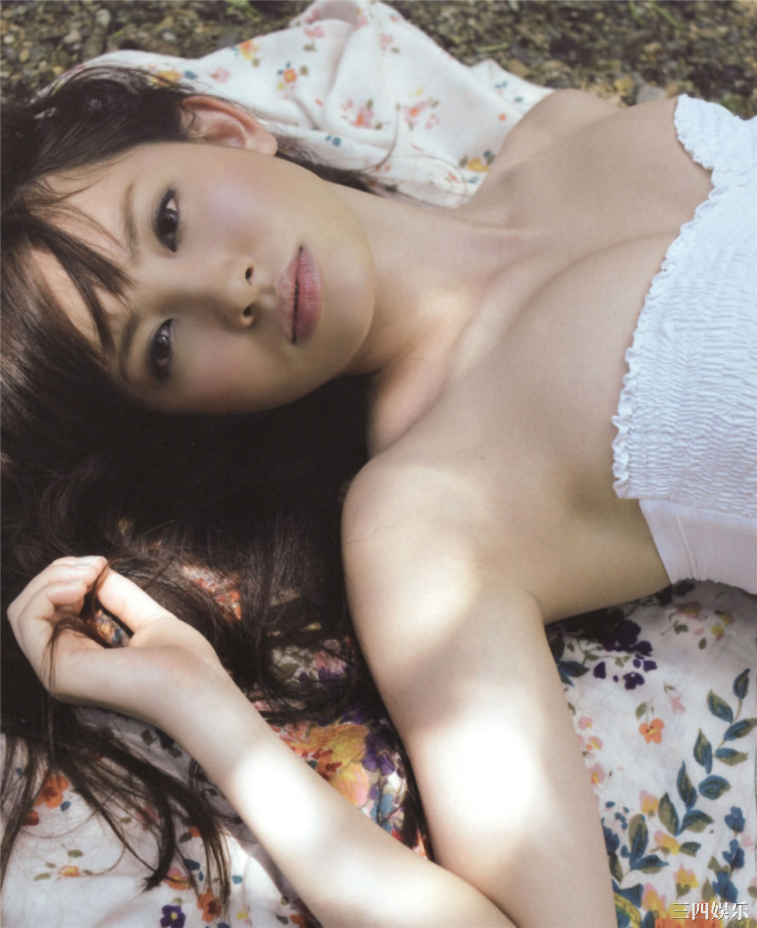 小嶋阳菜写真集《First Photobook》高清全本