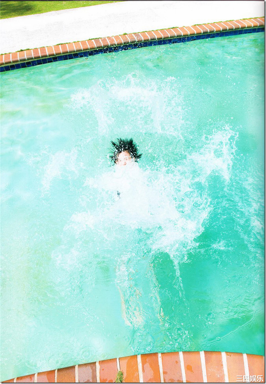 AKB48 Team K | 儿玉遥1st写真集《ロックオン 》高清全本