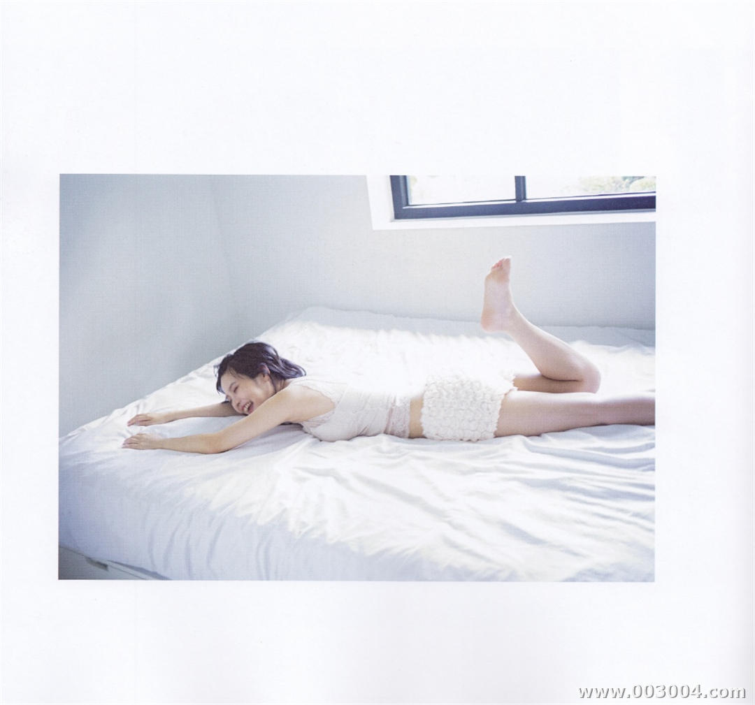 上坂堇写真集《すみれいろ》高清全本